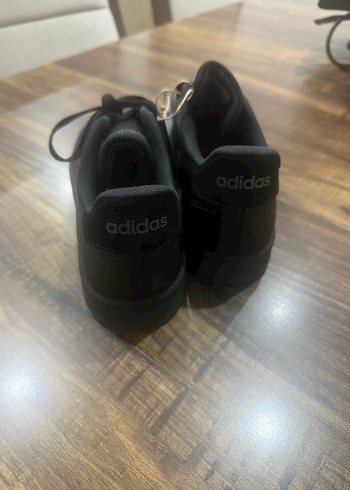 Kadın Siyah Adidas Spor Ayakkabı