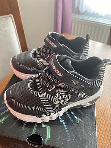 Skechers Orijinal skechers 24 numara