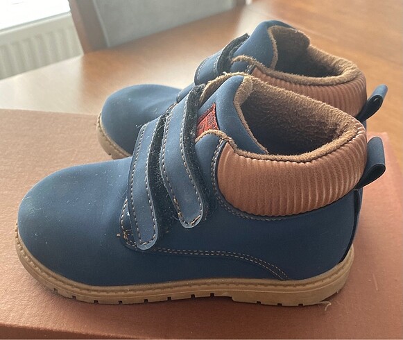 LC Waikiki Yeni sayılır temiz