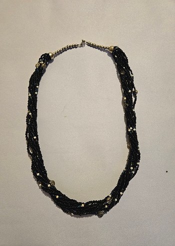 Siyah Boncuklu Kolye - Görsel 3