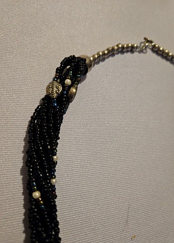 Siyah Boncuklu Kolye - Görsel 2