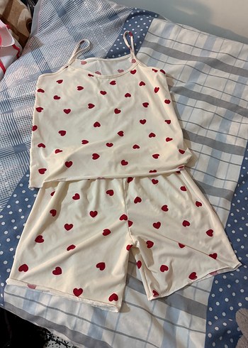 Kalp Desenli Kısa Kadın Pijama Takımı