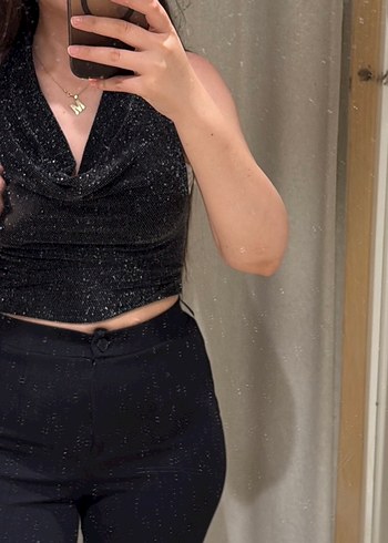 Stradivarius Parlak Gri Drapeli V Yaka Crop Top