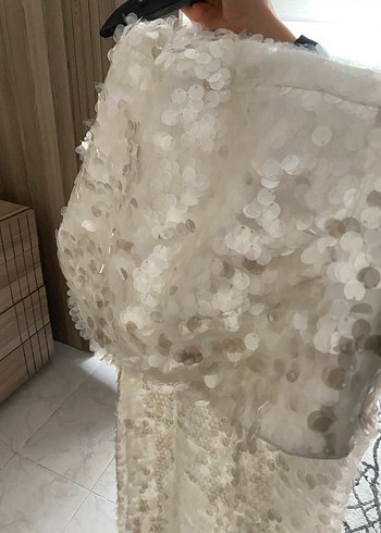 Beyaz Parlak payetli Uzun Straplez Elbise - Görsel 4