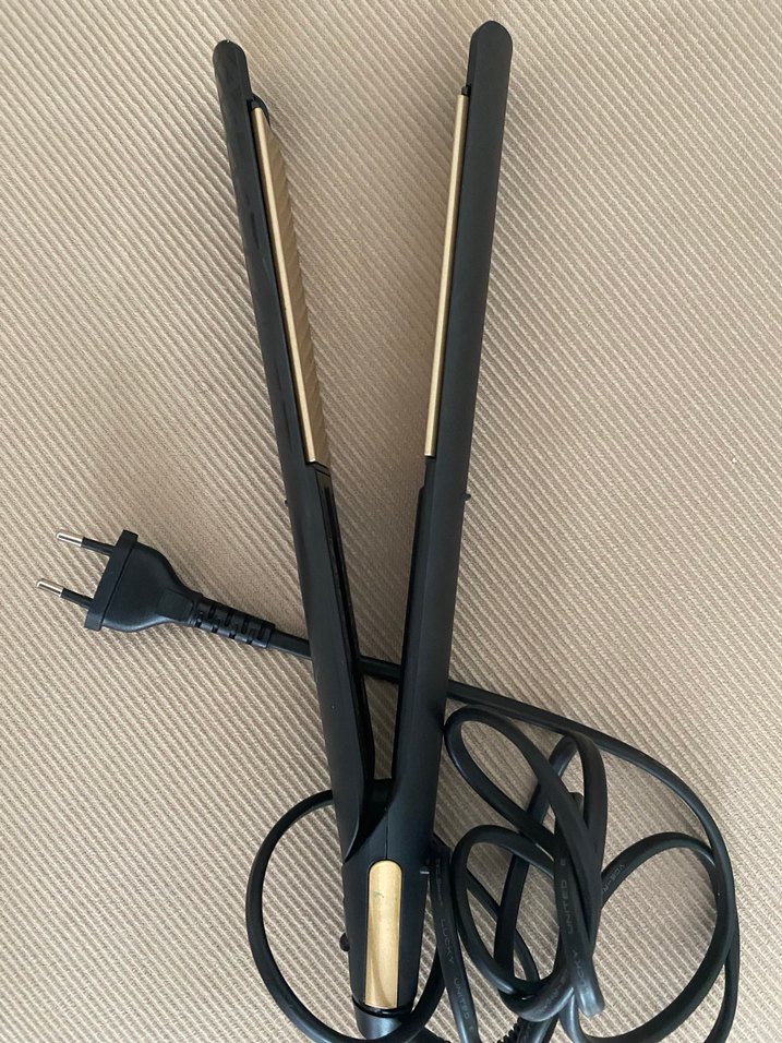 Siyah Dijital Ekranlı Saç Düzleştirici - Görsel 2