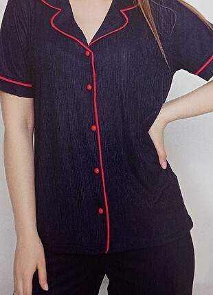 Yakalı lacivert kısa kollu pijama takımı