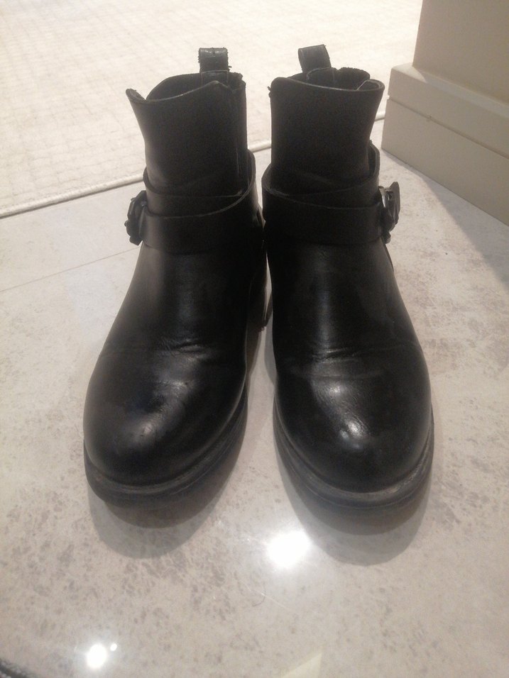 Siyah Deri Tokalı Blok Topuklu Bot - Görsel 2