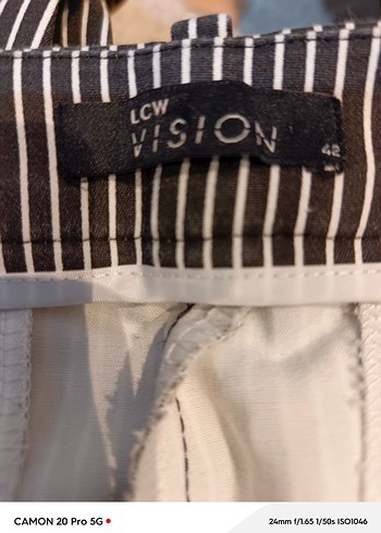 Kadın Gri Çizgili Pilili Kumaş Pantolon - Görsel 2