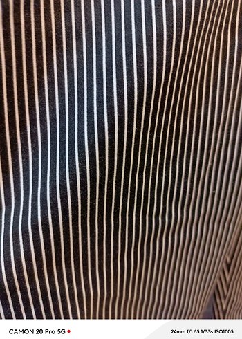 Kadın Gri Çizgili Pilili Kumaş Pantolon - Görsel 3