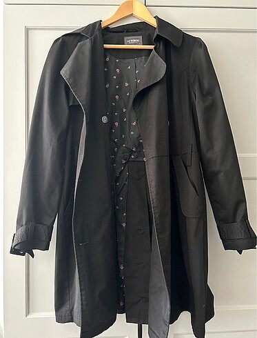 Lcw trenckot