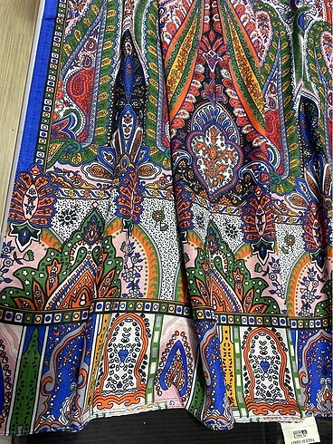 Beden renkli şal