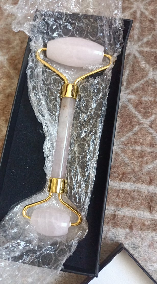 Essay Siyah Kutulu kuvars roller masaj taşı - Görsel 2