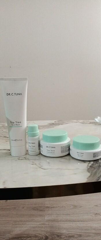 Farmasi makyaj çantası hediyeli çay ağacı ürünleri  - Görsel 3