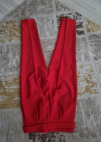 Kemer Detaylı Kırmızı Kadın Kumaş Pantolon - Görsel 3