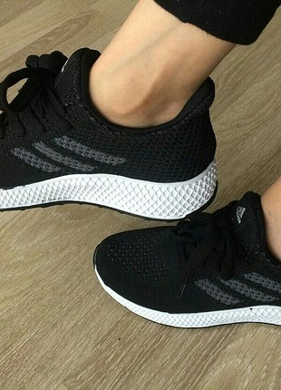 38 Beden Adidas spor ayakkabı