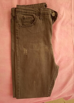 Gri jeans