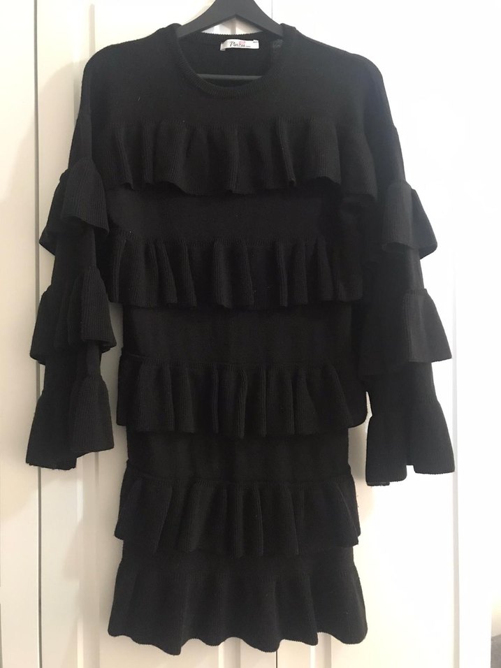 Uzun Kollu Siyah Gotik Fırfırlı Elbise - Görsel 3