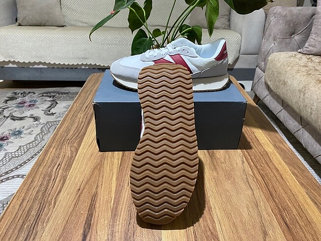 43 Beden New Balance Ayakkabı