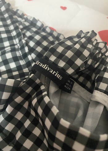 Kadın Siyah Kareli Fırfırlı Pamuk Pantolon - Görsel 3