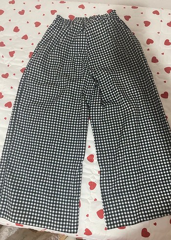 Kadın Siyah Kareli Fırfırlı Pamuk Pantolon - Görsel 4