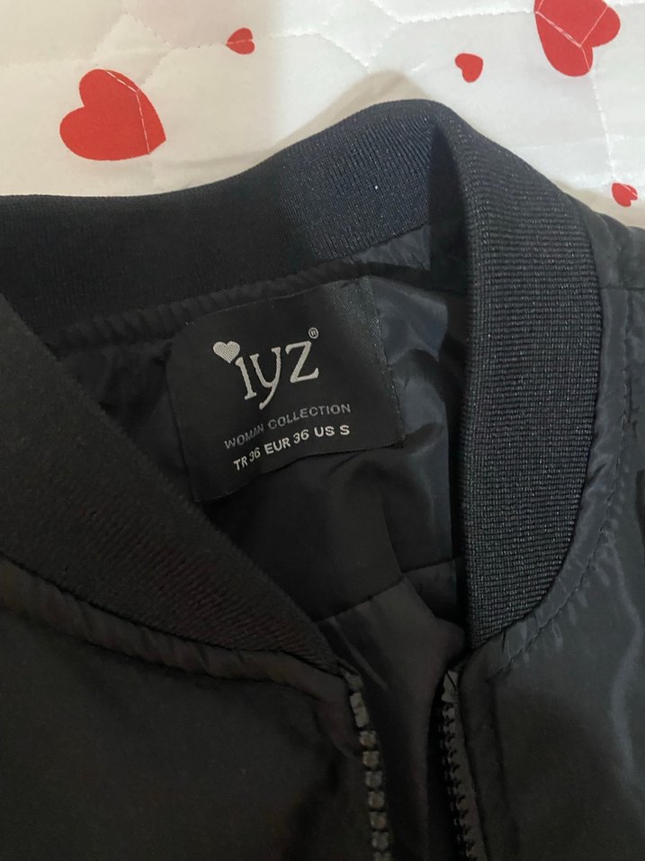 Siyah Fermuarlı Kadın Ceket - Görsel 3