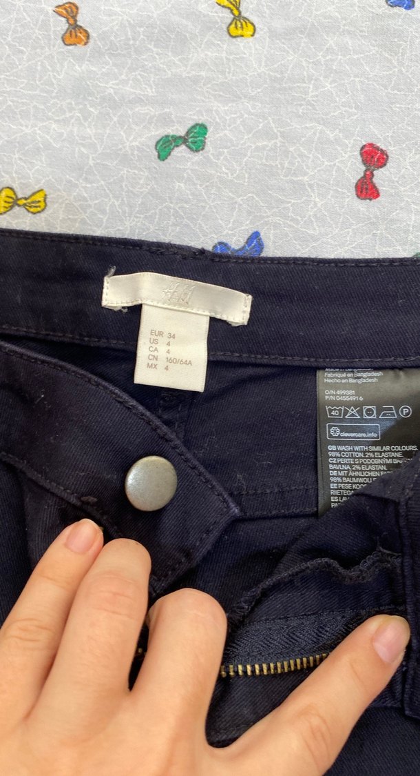 H&M Siyah Mini Şort - Görsel 2