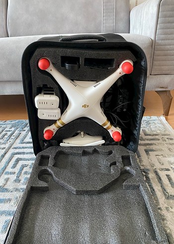 Beyaz Drone ve Aksesuar Organizeri