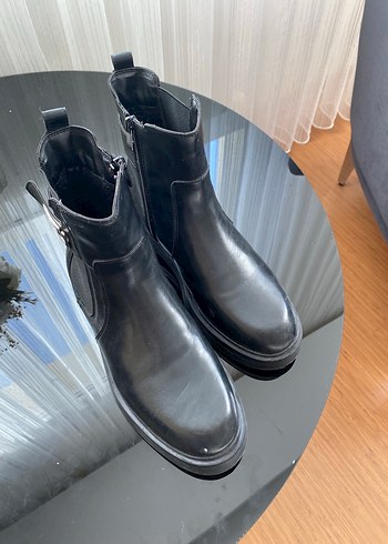 Deichmann Siyah Deri Tokalı Kadın Botu - Görsel 3