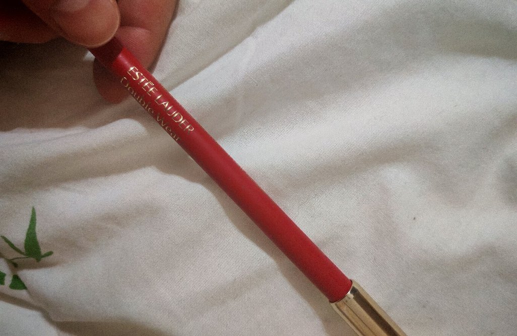 Estee lauder double wear lip liner 18 red - Görsel 2