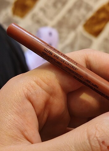 NYX Nyx line loud dudak kalemi 06 ambition statement 