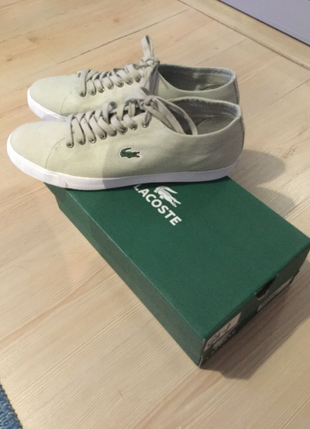 Erkek lacoste 44 numara hiç giyilmemiş ayakkabı