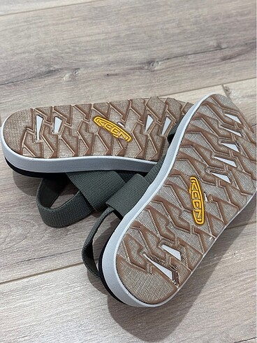 38 Beden haki Renk Keen Elle Backstrap Sandalet