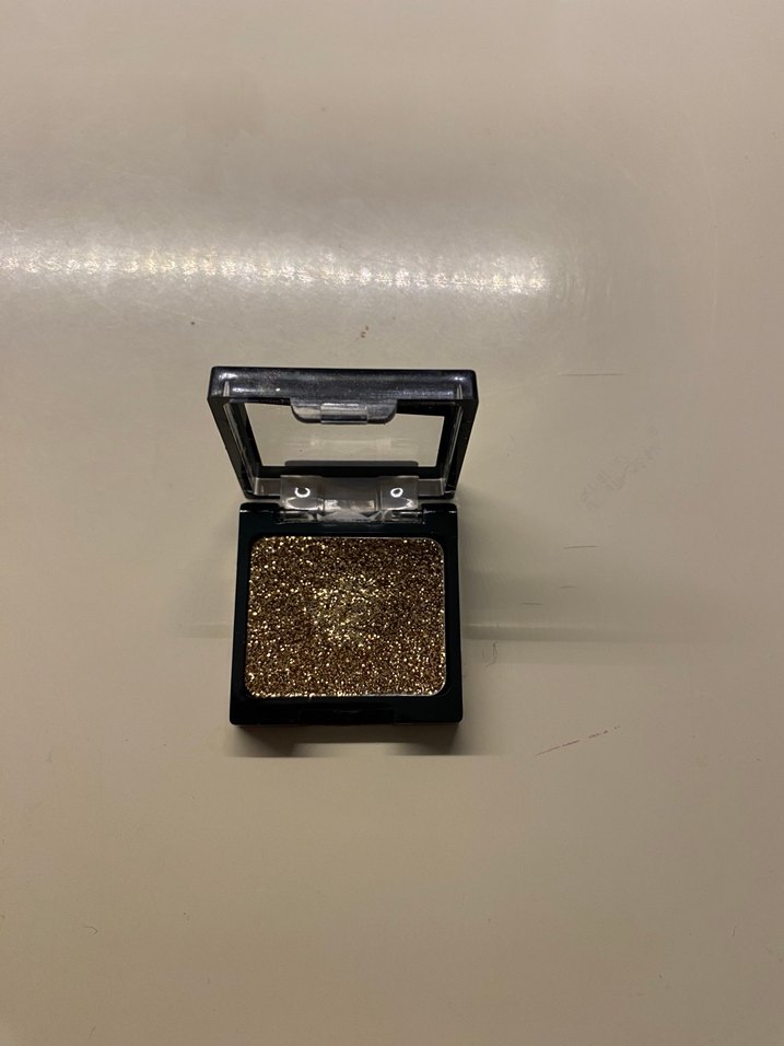 Wet n Wild simli Far - Brass - Görsel 2