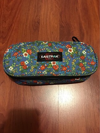 Eastpak kalemlik