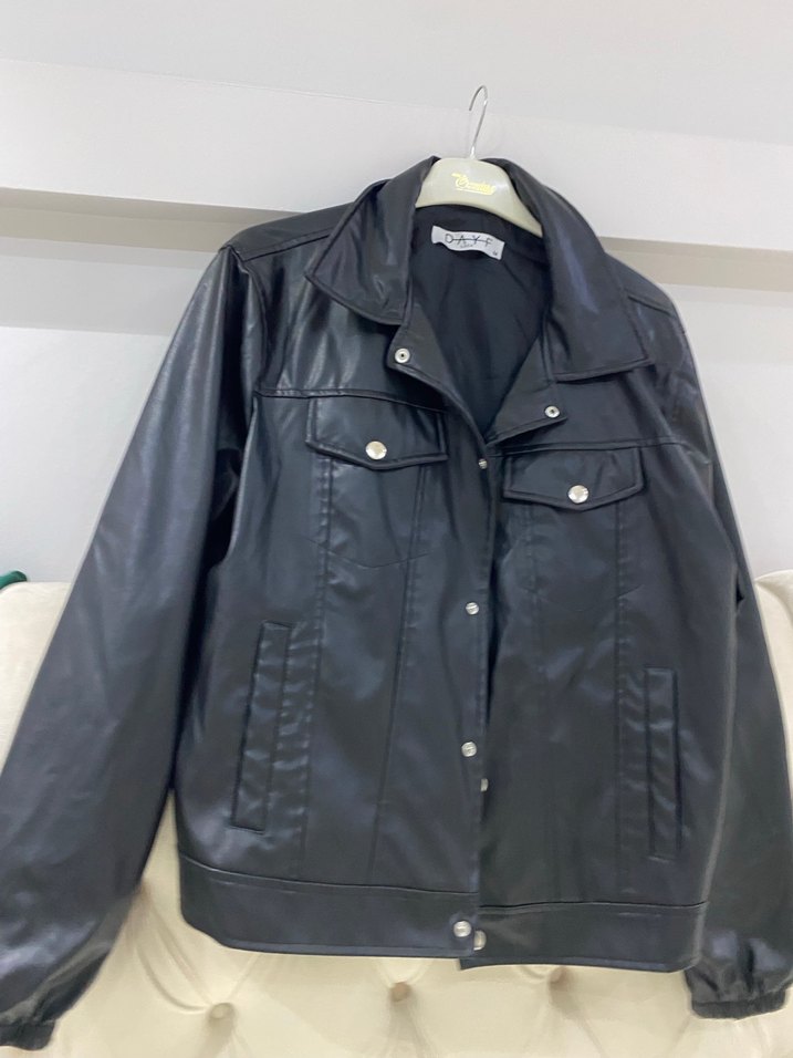 Düğmeli Siyah Kadın Deri Ceket - Görsel 4