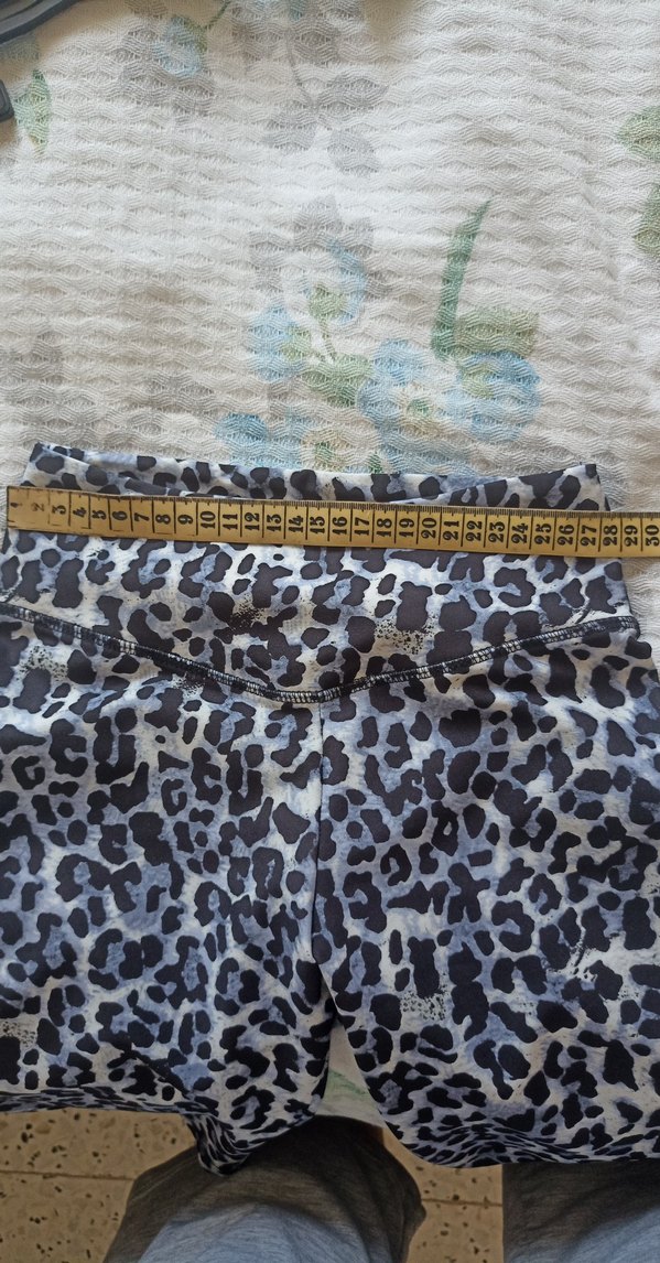 leopar Desenli Gri Yüksek Bel Mini Şort - Görsel 3