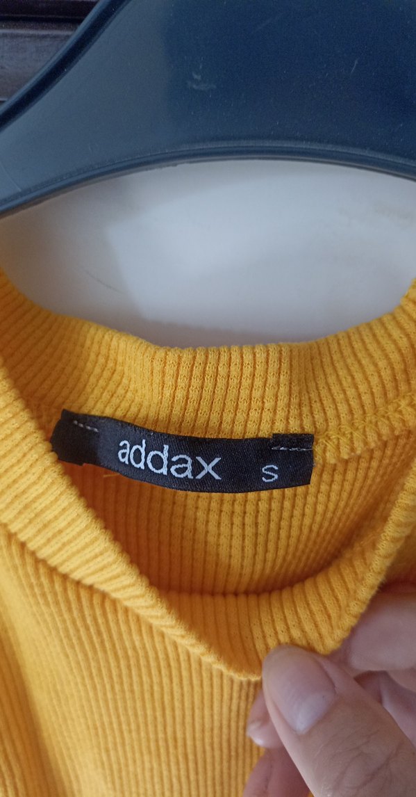 Sarı Mini Yüksek Yaka Kadın Atlet - Görsel 3