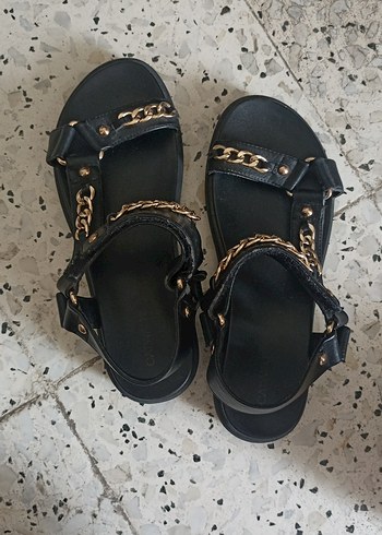 Zincir Detaylı Platform Sandalet