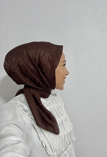 Kazayağı Jakar Eşarp