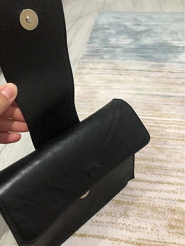 Siyah tokalı çanta - Görsel 2
