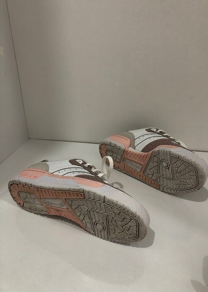Adidas kadın ayakkabı - Görsel 4