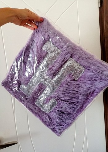 Lila Peluş Payetli Kırlent - Görsel 3