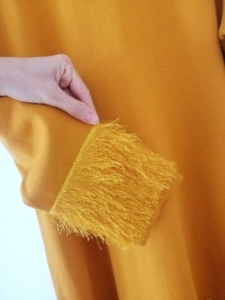 Püskül Detaylı Kadın Triko Tunik - Görsel 3