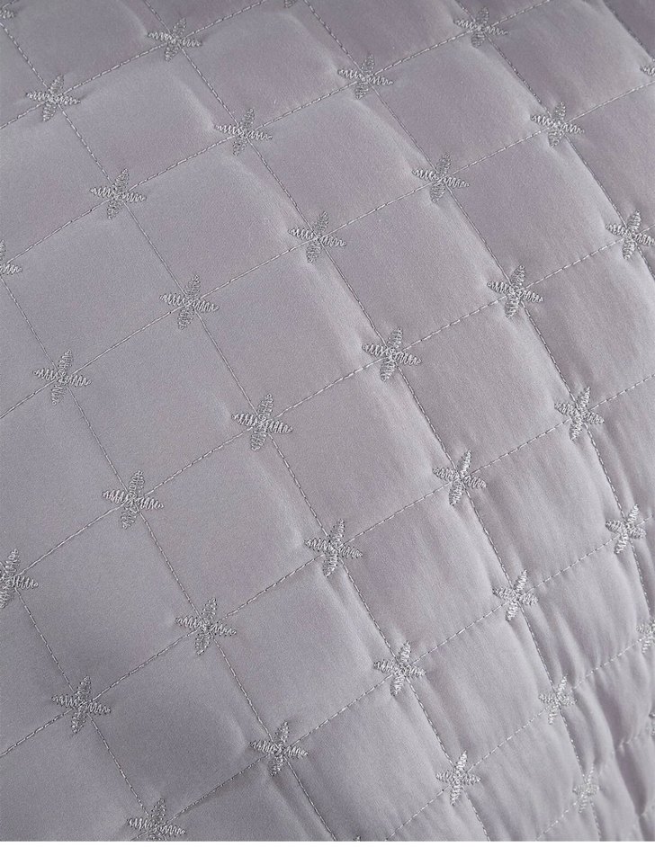 Gri Kareli Yatak Örtüsü - Görsel 3