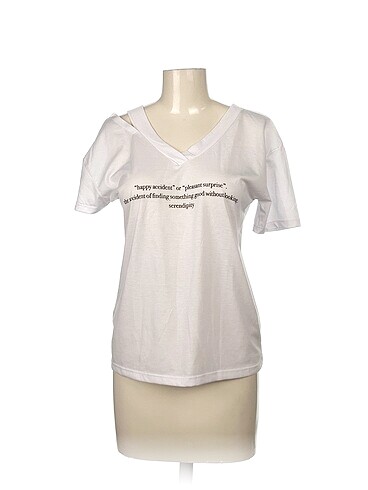 Trendyol & Milla T-shirt %70 İndirimli.