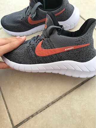 37 Beden Orijinal Nike spor ayakkabı