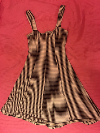 Bershka Elbise siyah beyaz
