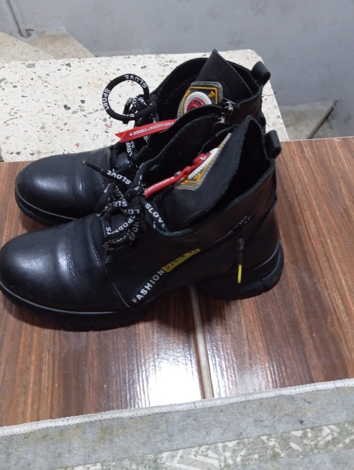 Siyah unısex bot - Görsel 2