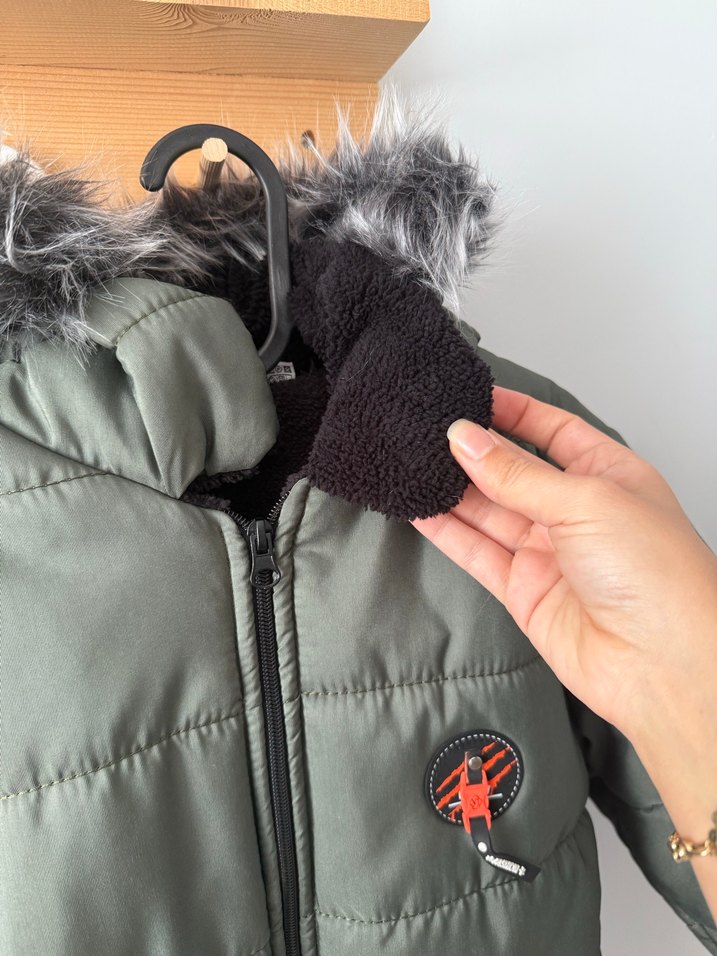 Erkek Çocuk Kürklü Mont - Görsel 4