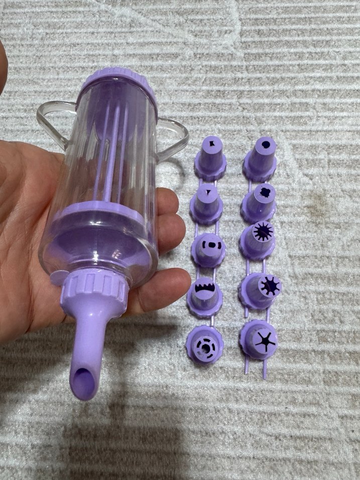 Mor Plastik Kurabiye ve krema Sıkma Aparatı Seti - Görsel 3